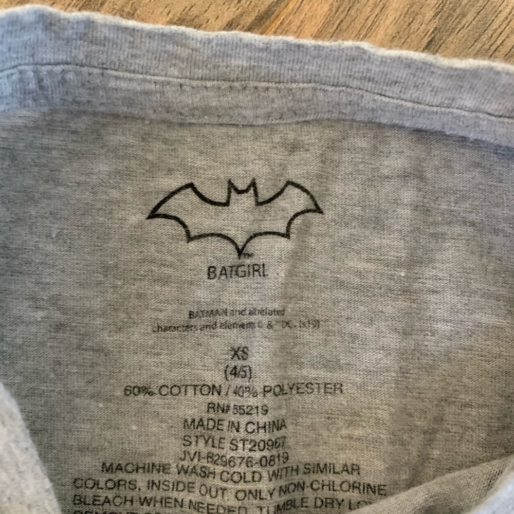 Girl’s Batgirl Tee - Picture 2 of 2